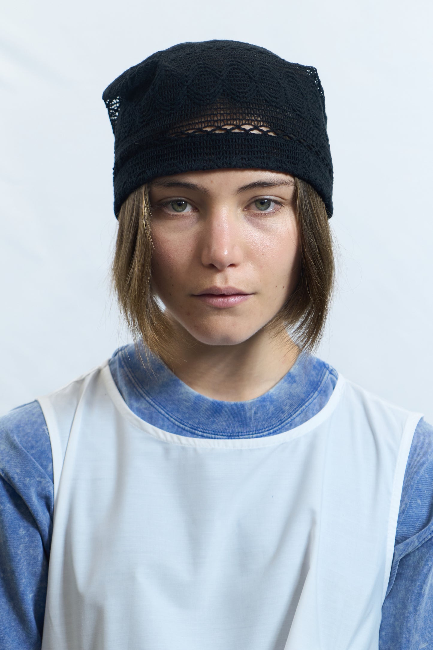 LACE CURTAIN BEANIE BLACK