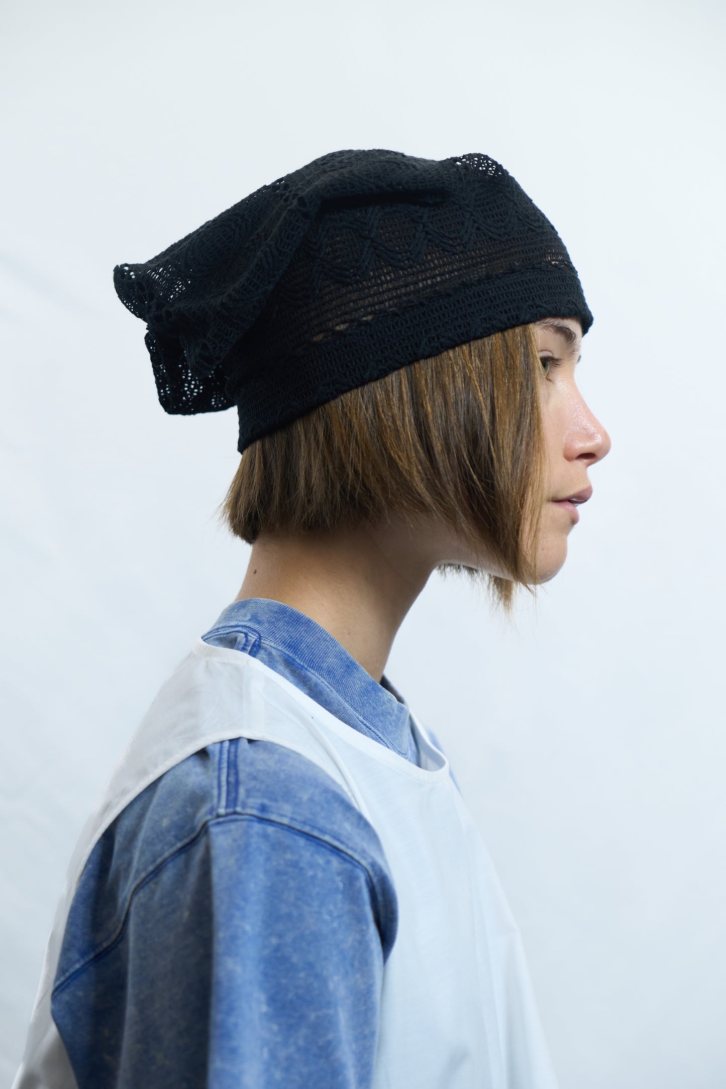 LACE CURTAIN BEANIE BLACK