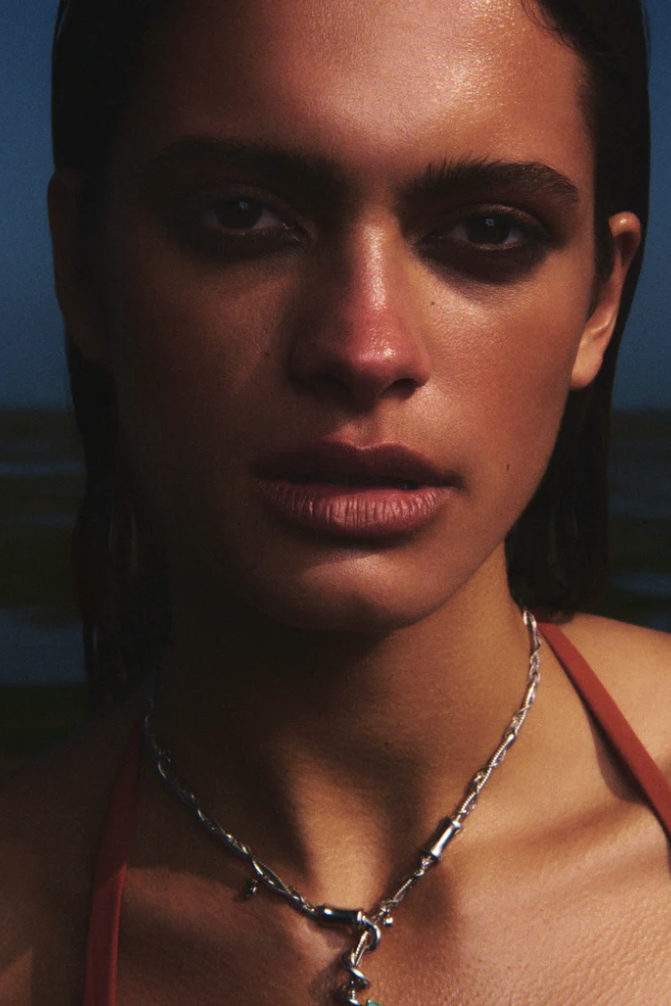 58.77g per dose, necklace