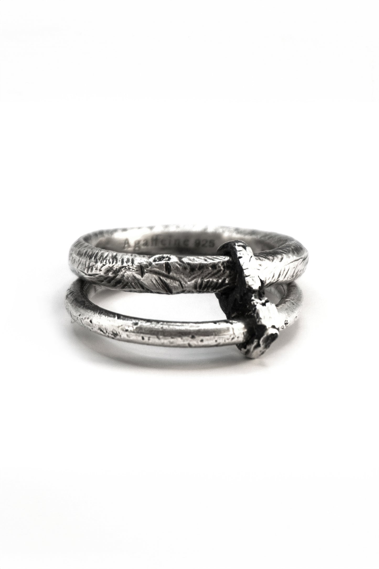 CONNECTED RING