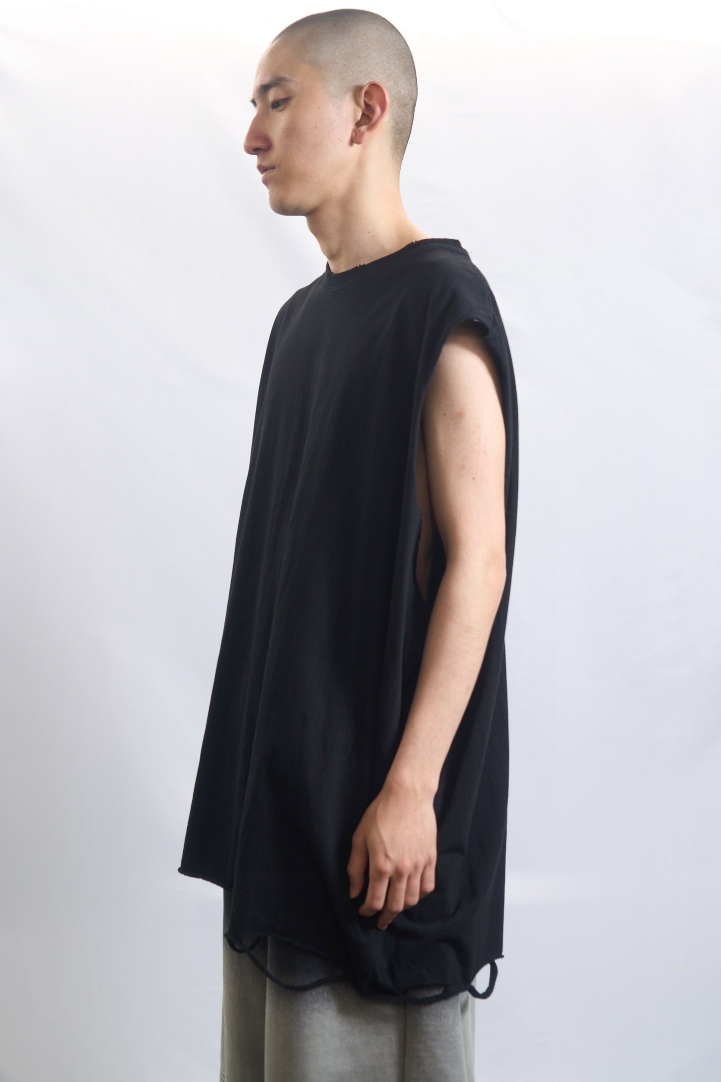 RAW EDGE OVERSIZED TANK