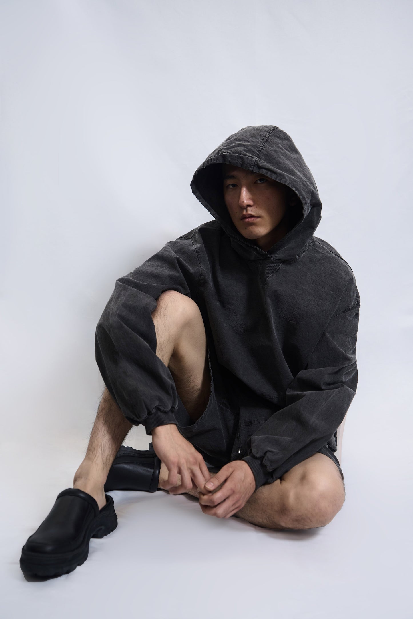 GARMENT DYED HOODIE FADED CHARCOAL