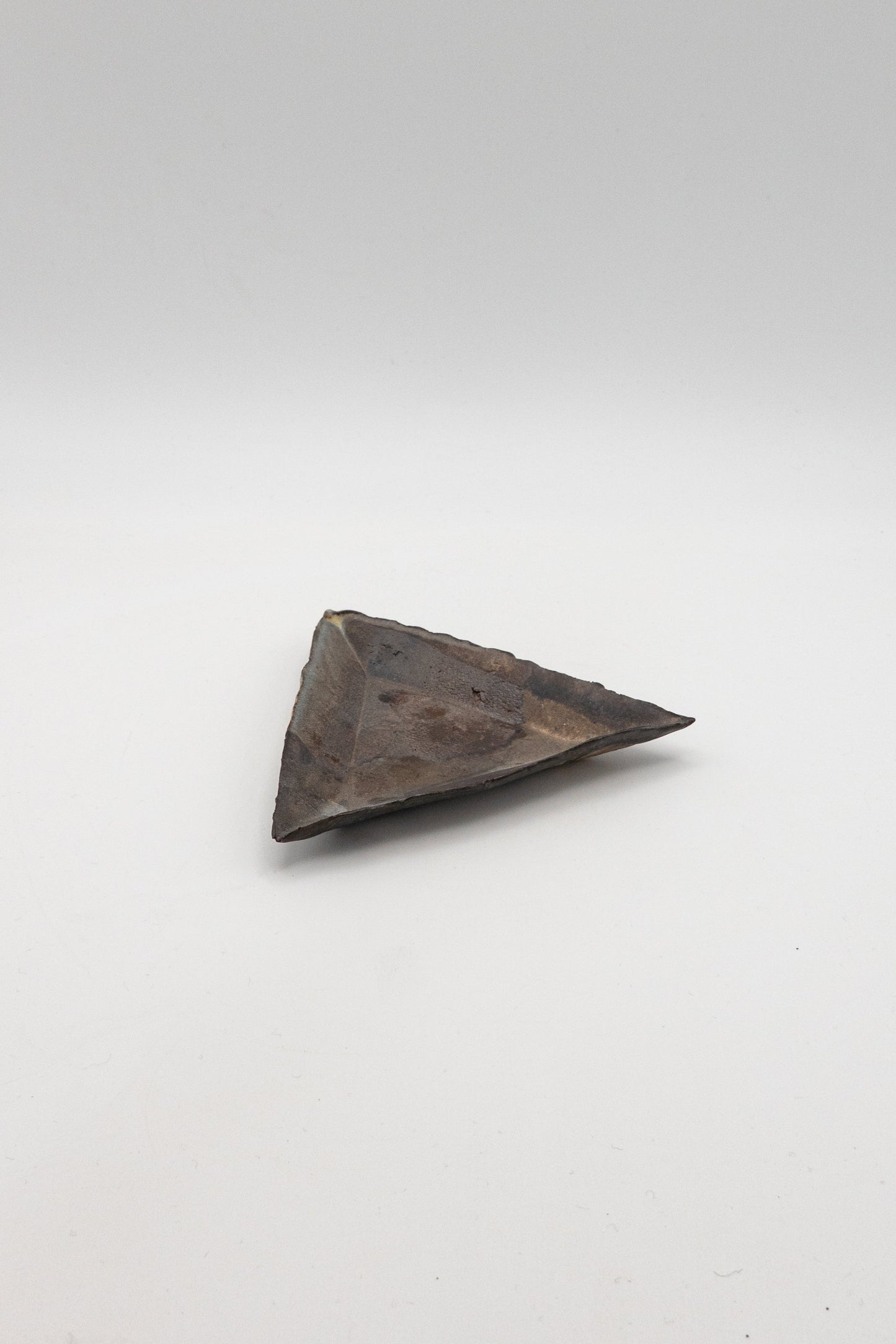 ASH TRIANGLE TRAY #80