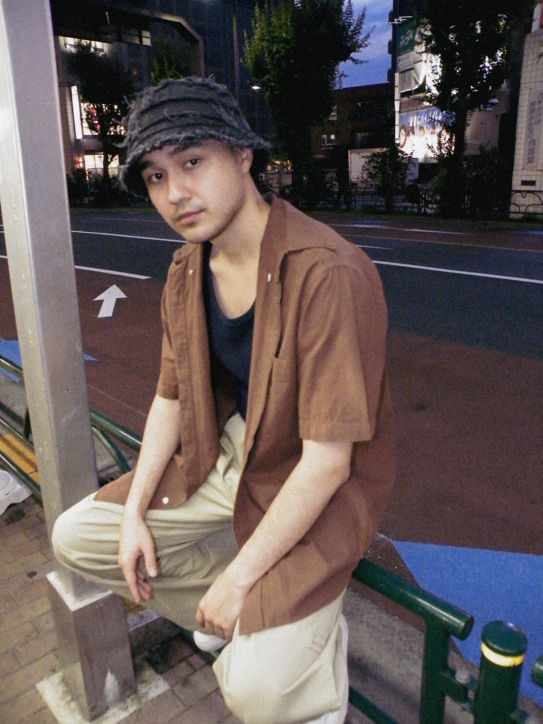 BLACK DENIM BUCKET HAT