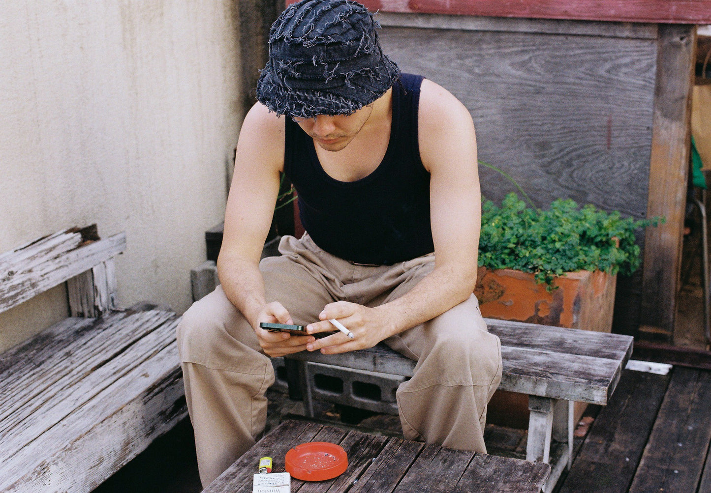 BLACK DENIM BUCKET HAT