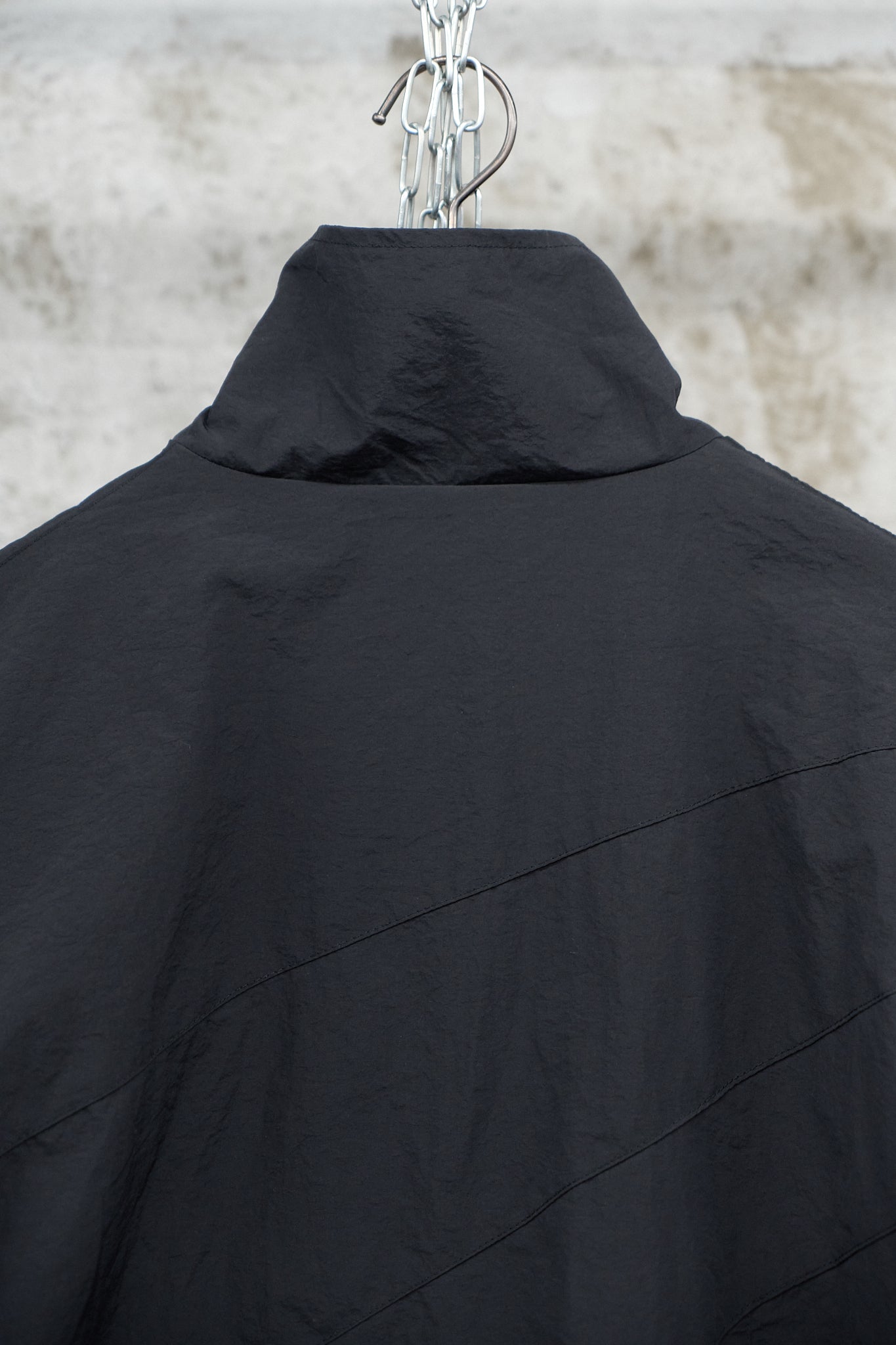 CROPPED ZIP-UP WINDBREAKER
