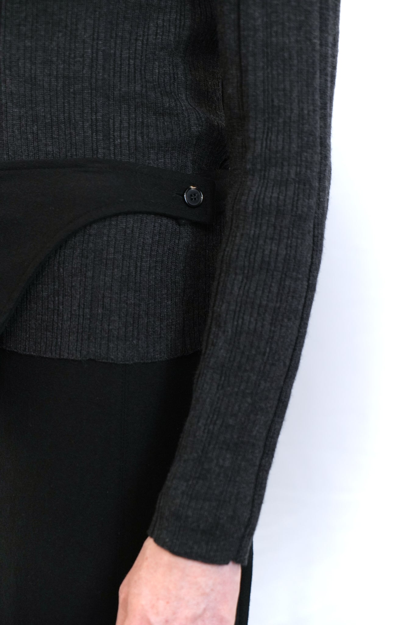 GREY KNITTED POLO SWEATER