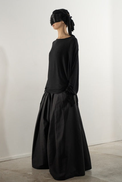 PLEATED LONG SLEEVE TOP BLACK