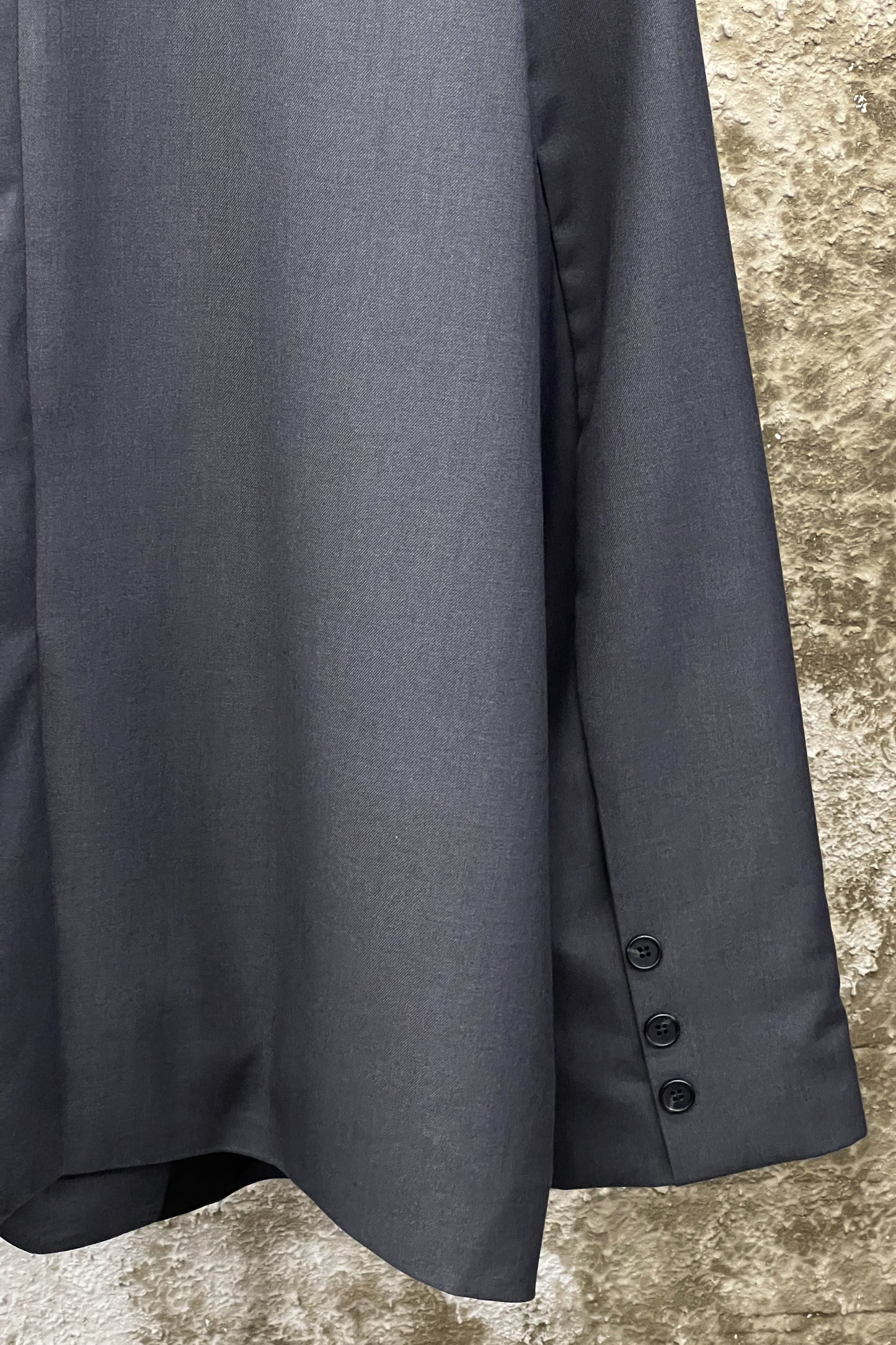TEXTURED PANEL BLAZER — CHARCOAL GREY