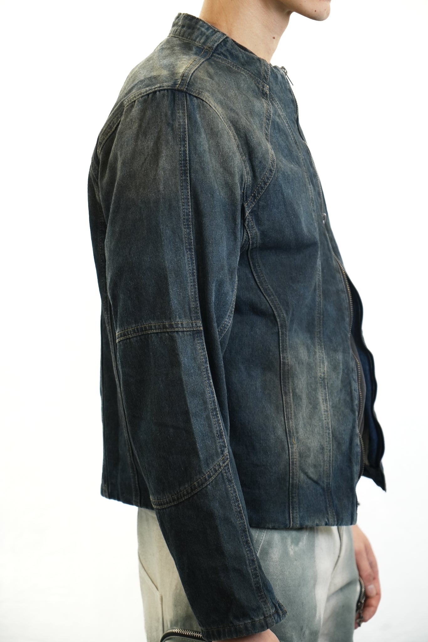 WASHED DENIM ZIP JACKET