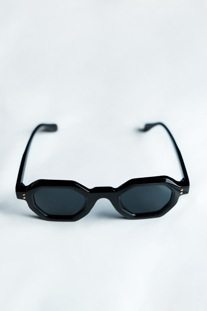 HEX.06 BLACK