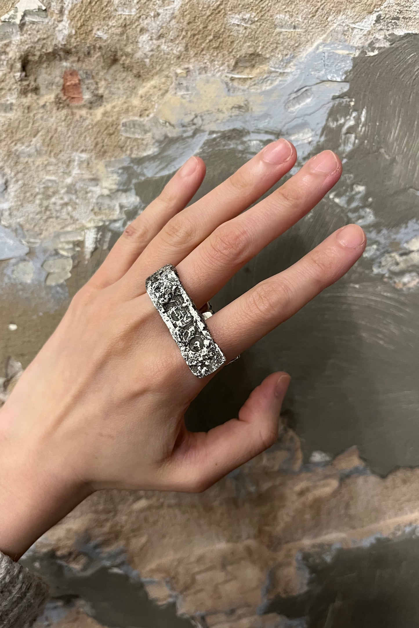 DOUBLE FINGER RING
