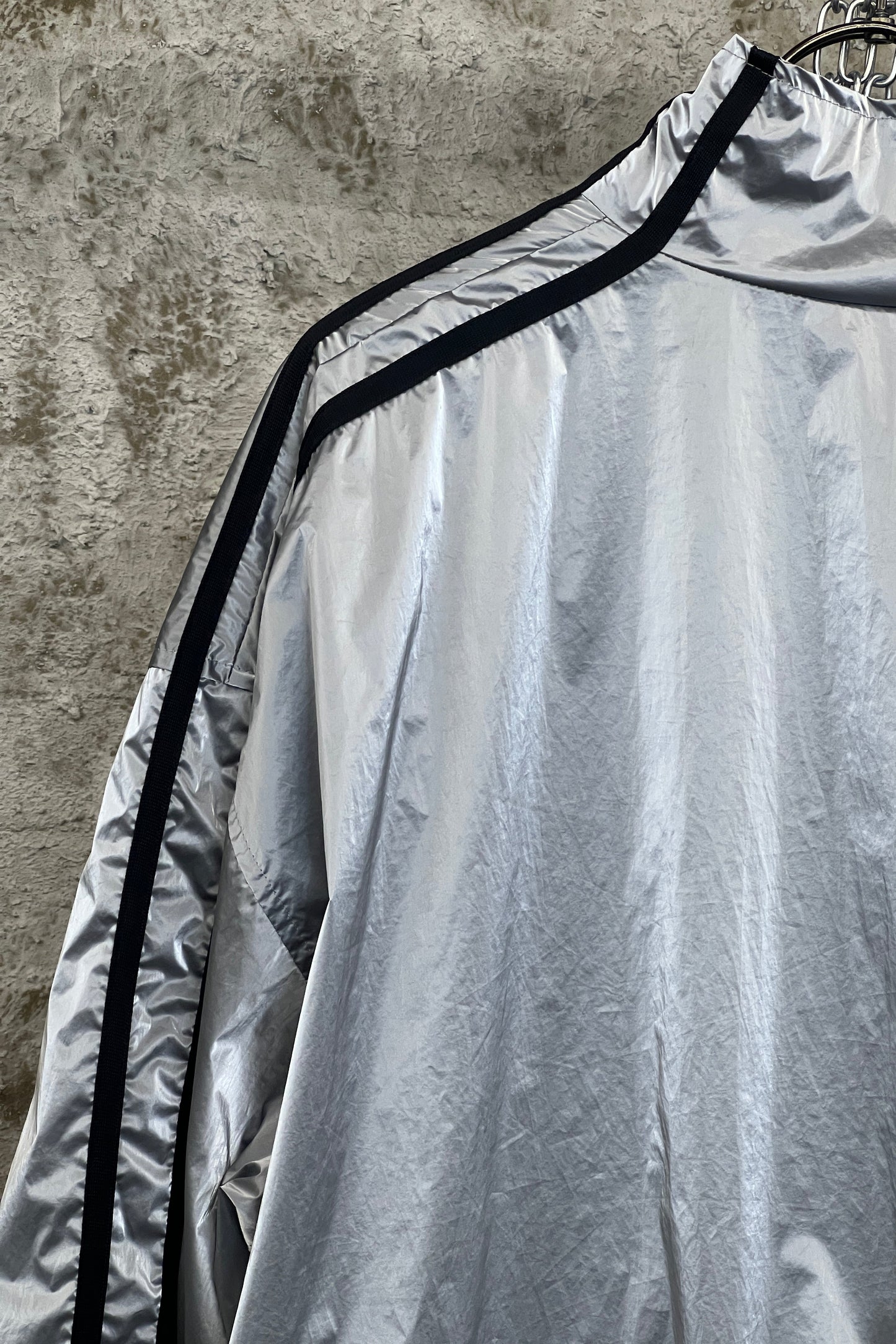 GLOSS TRACK JACKET SILVER