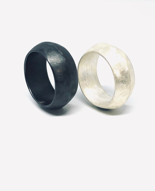 MA'AT RING OXIDISE SILVER
