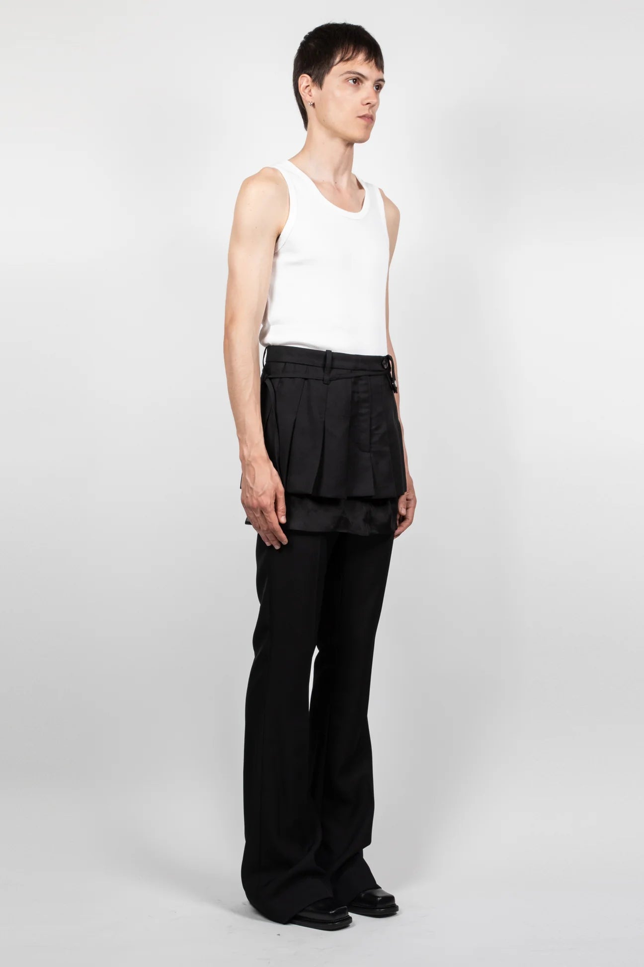 PLEATED SKIRT BLACK