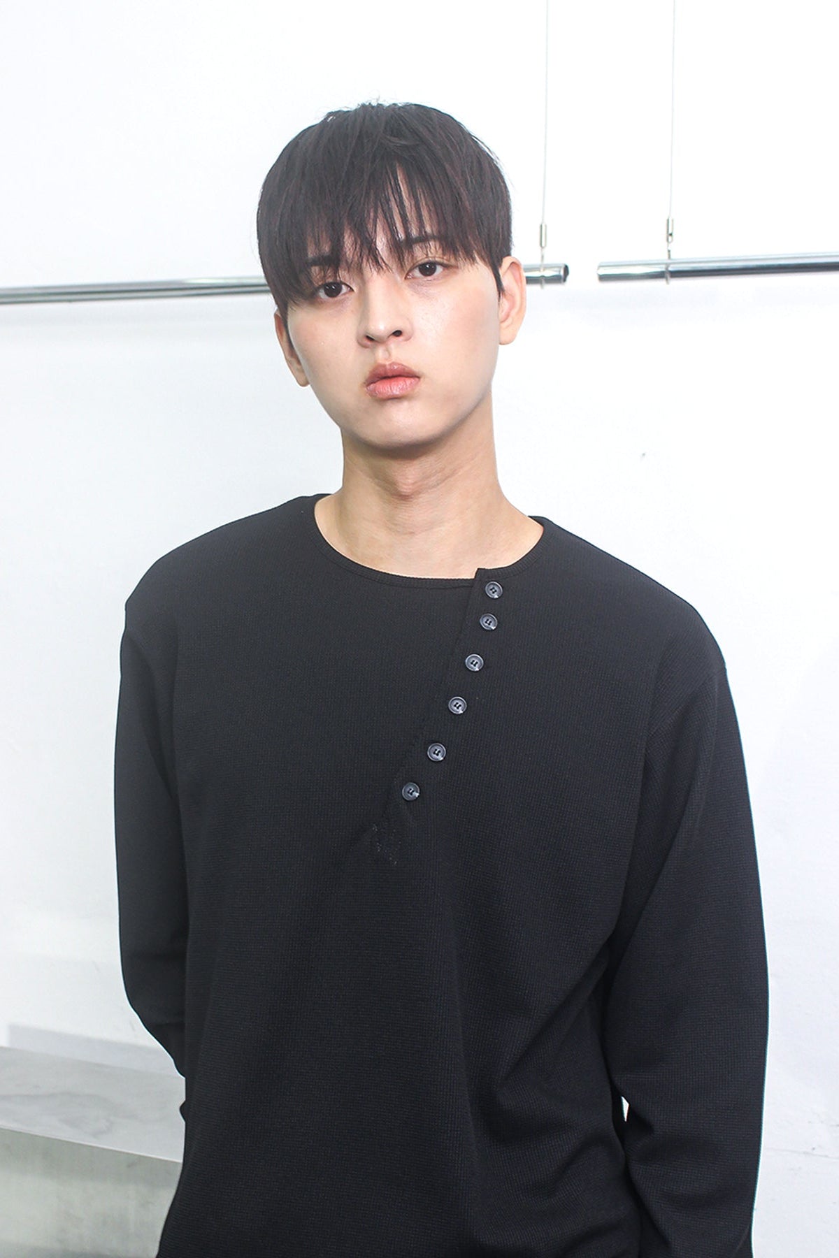 CROSSLINE HENLEY  NECK  LONG SLEEVE BLACK