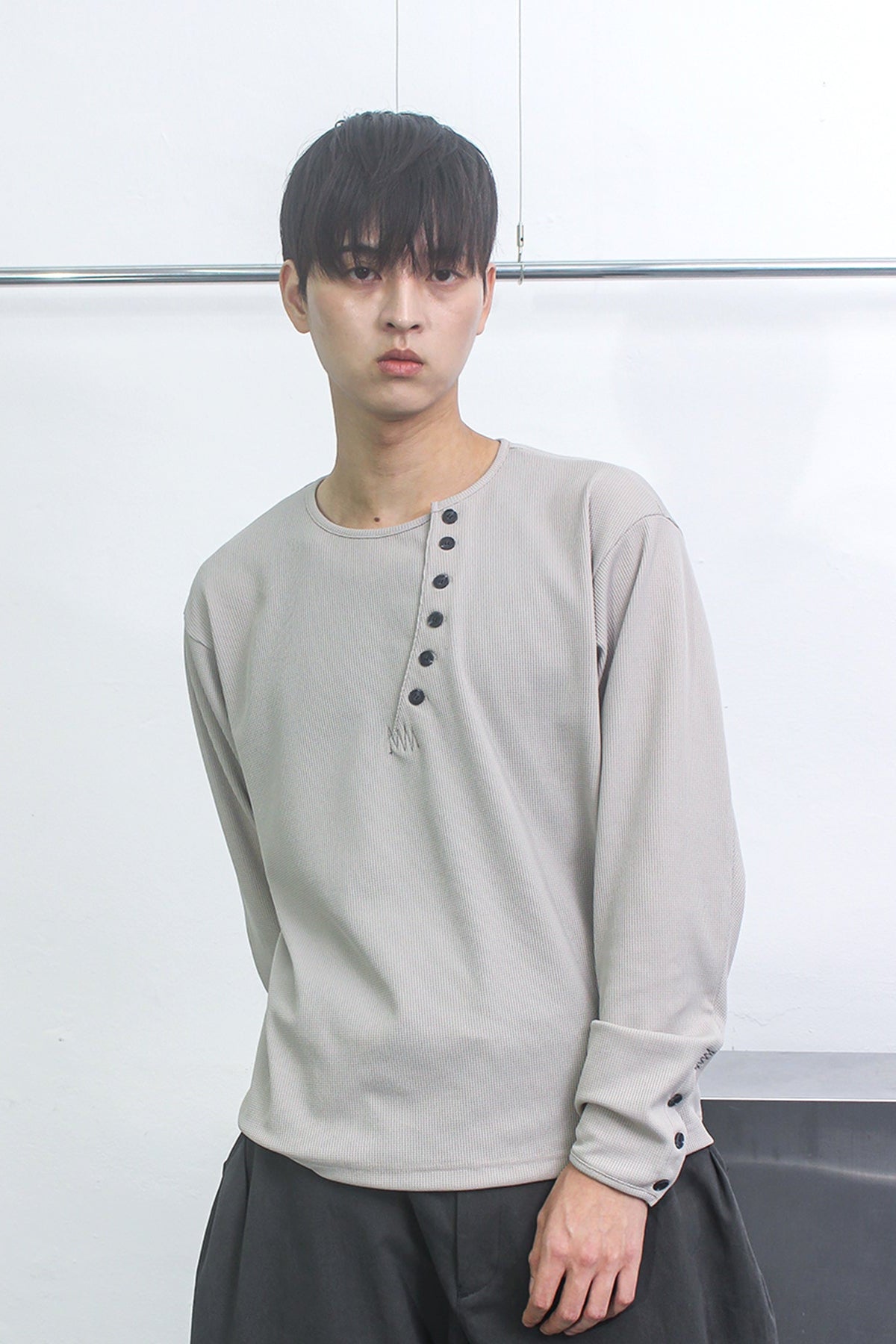 CROSSLINE HENLEY  NECK  LONG SLEEVE IVORY