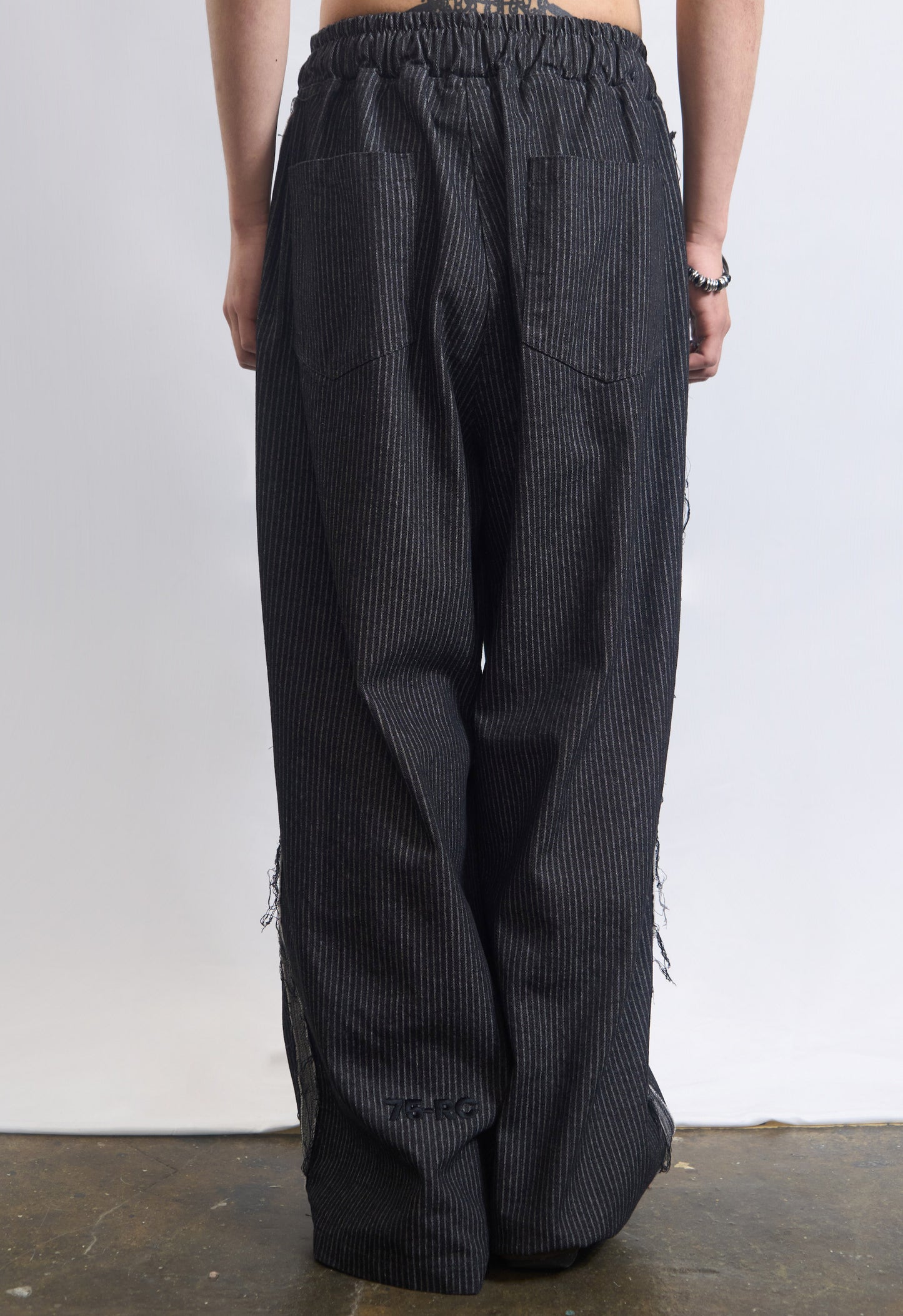 RAW EDGE STRIPE DENIM PANTS