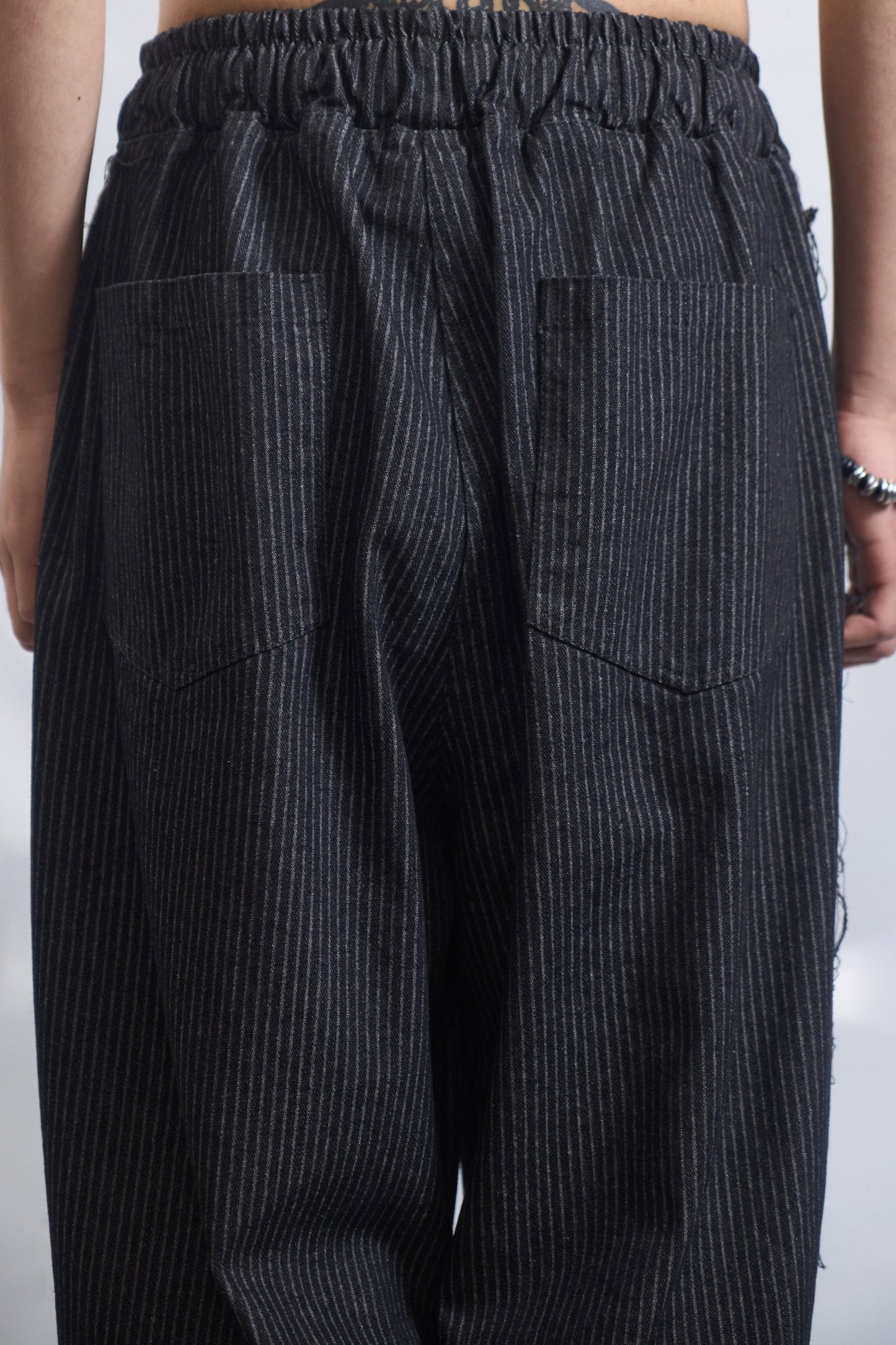 RAW EDGE STRIPE DENIM PANTS