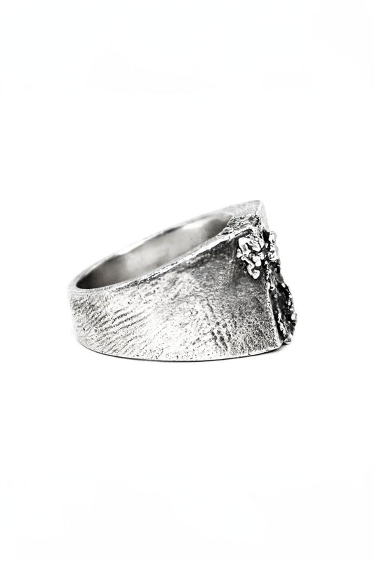 BURNT BLOSSOM  RING