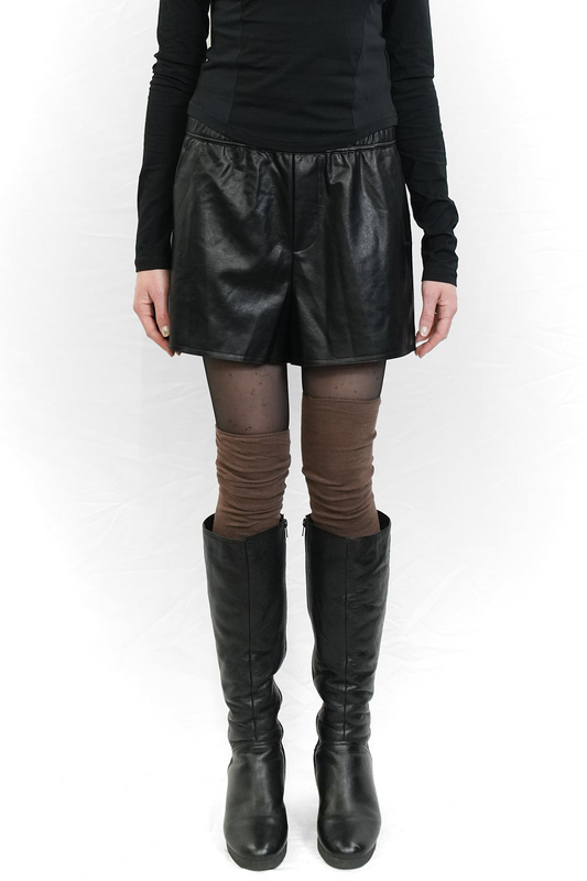 PU LEATHER ELASTIC WAIST SHORTS