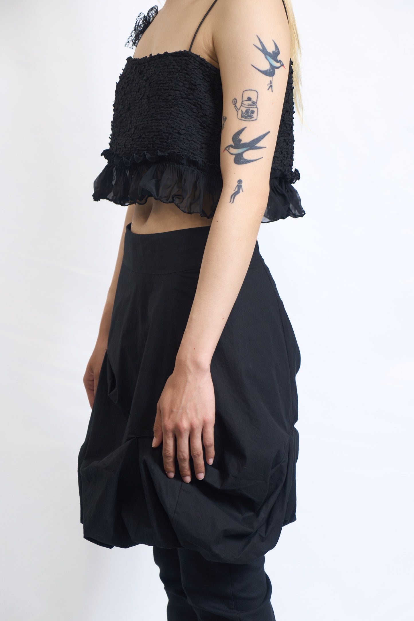 STRUCTURED BALLOON SKIRT BLACK