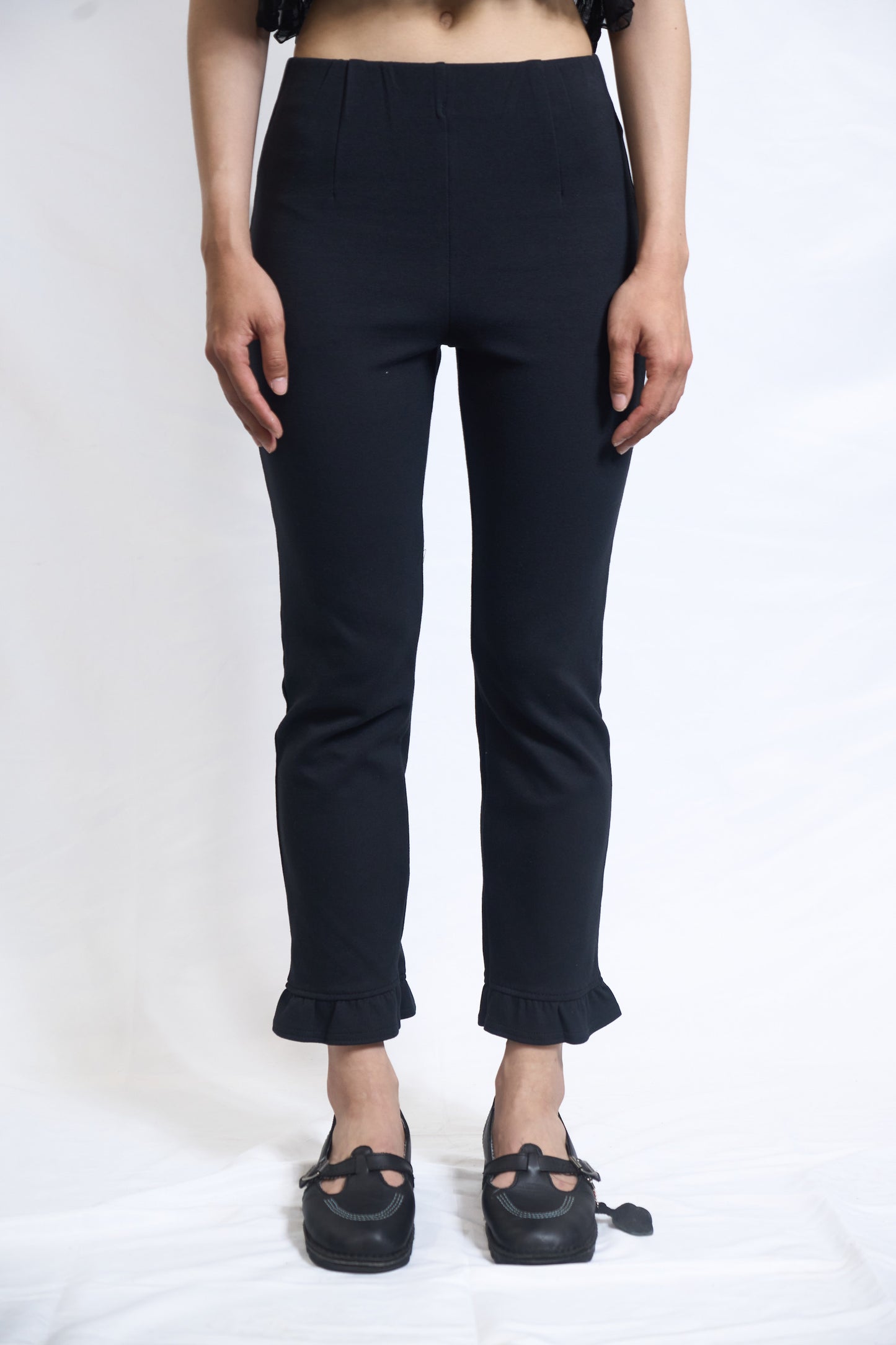 RUFFLE-HEM SLIM PANTS