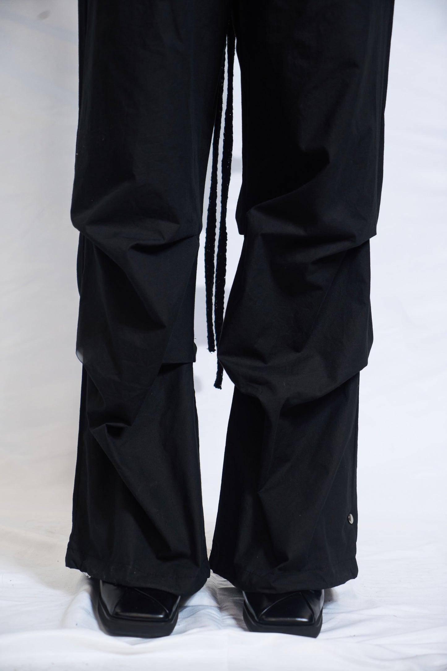 OVERLAP PANEL UTILITY PANTS