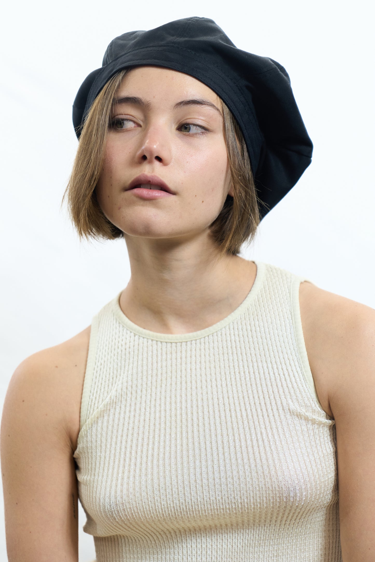 TWISTED VOLUME BERET