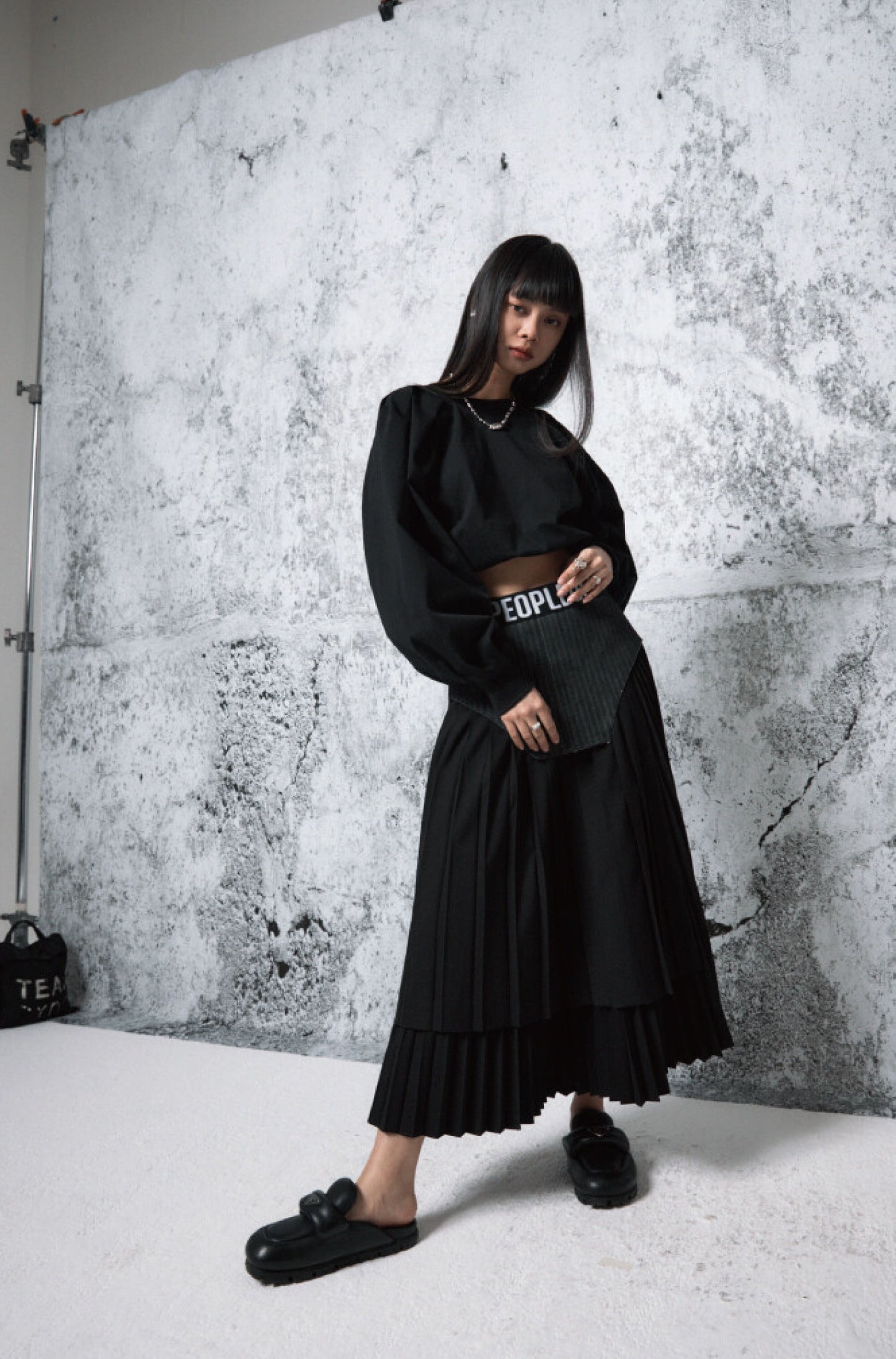 DENIM COMBINATION PLEATED SKIRT