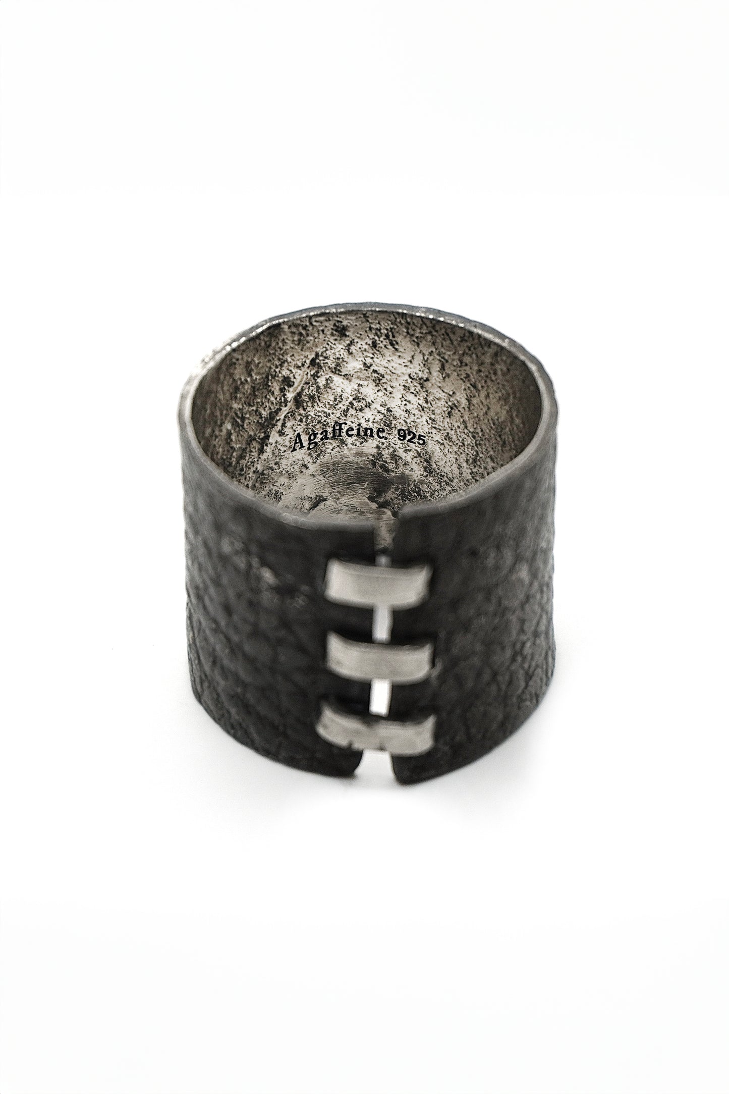 LEATHER THREE STICH RING - BLACK