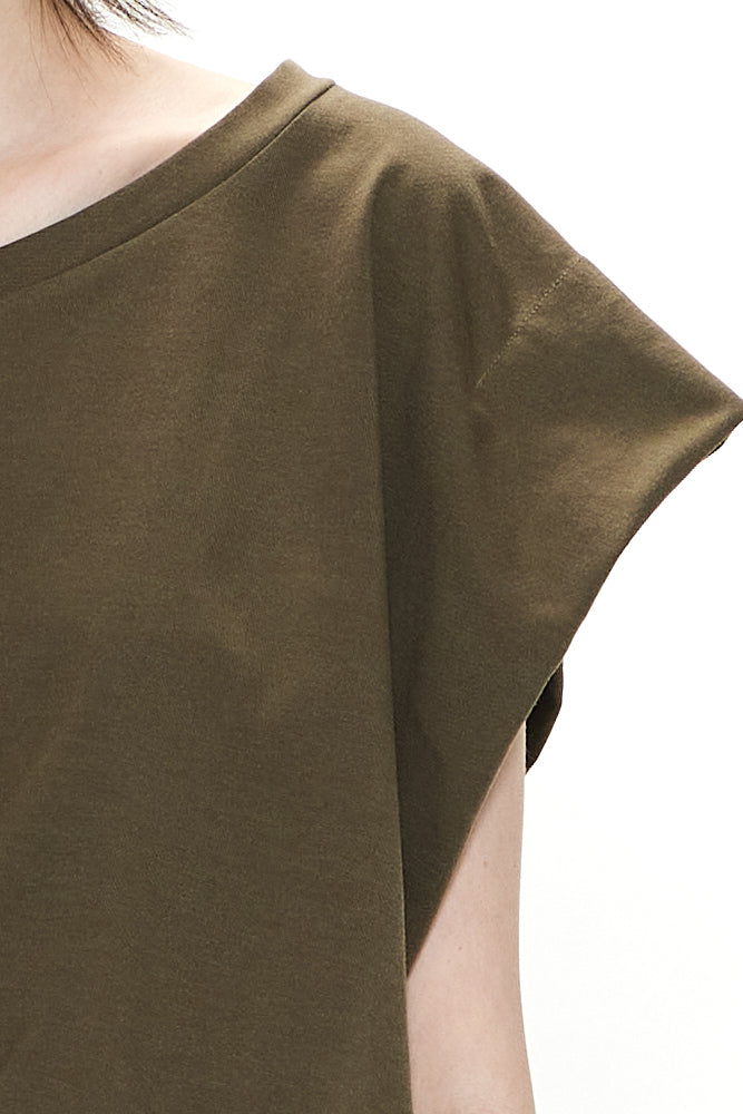 RECYCLED FABRIC A BOAT V-NECK SLEEVELESS TOP KHAKI