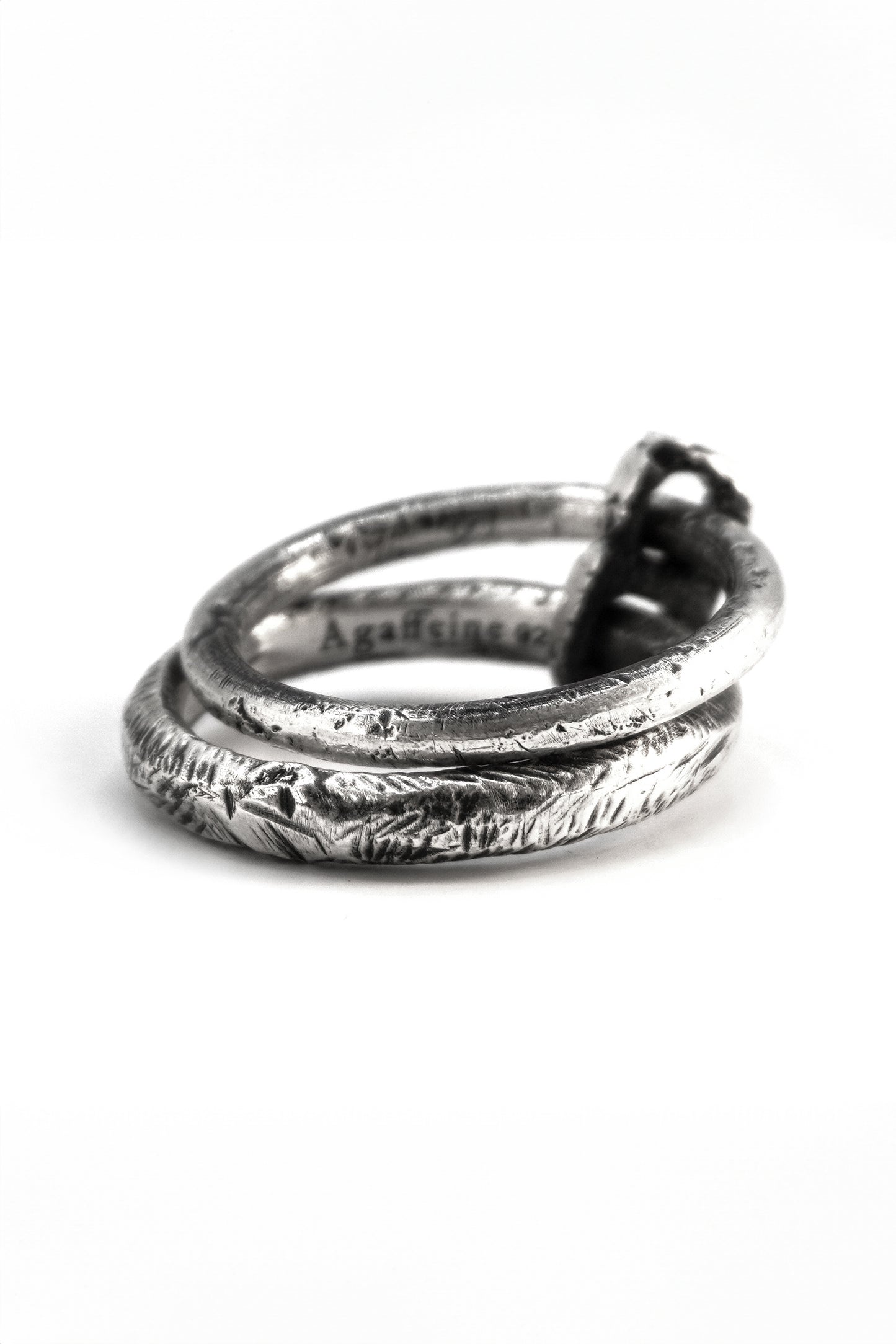 CONNECTED RING