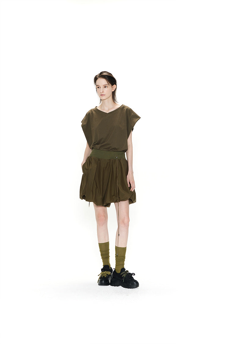 RECYCLED FABRIC A BOAT V-NECK SLEEVELESS TOP KHAKI
