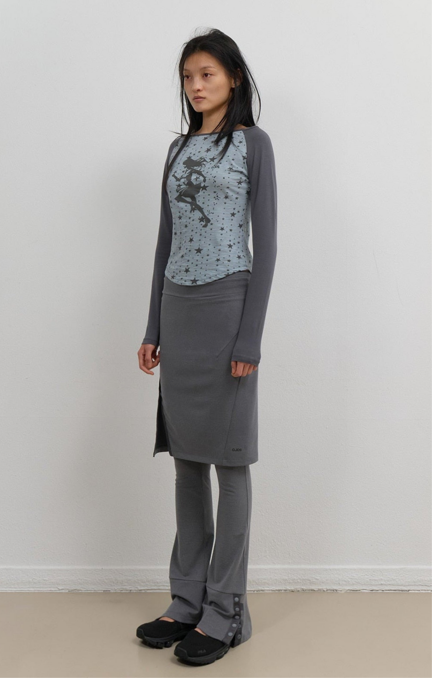 BUTTON SLIT MIDI SKIRT - GREY
