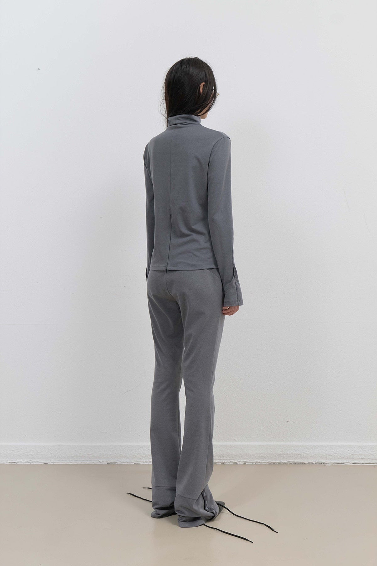 BUTTON SLIT BOOTCUT PANTS - CHARCOAL