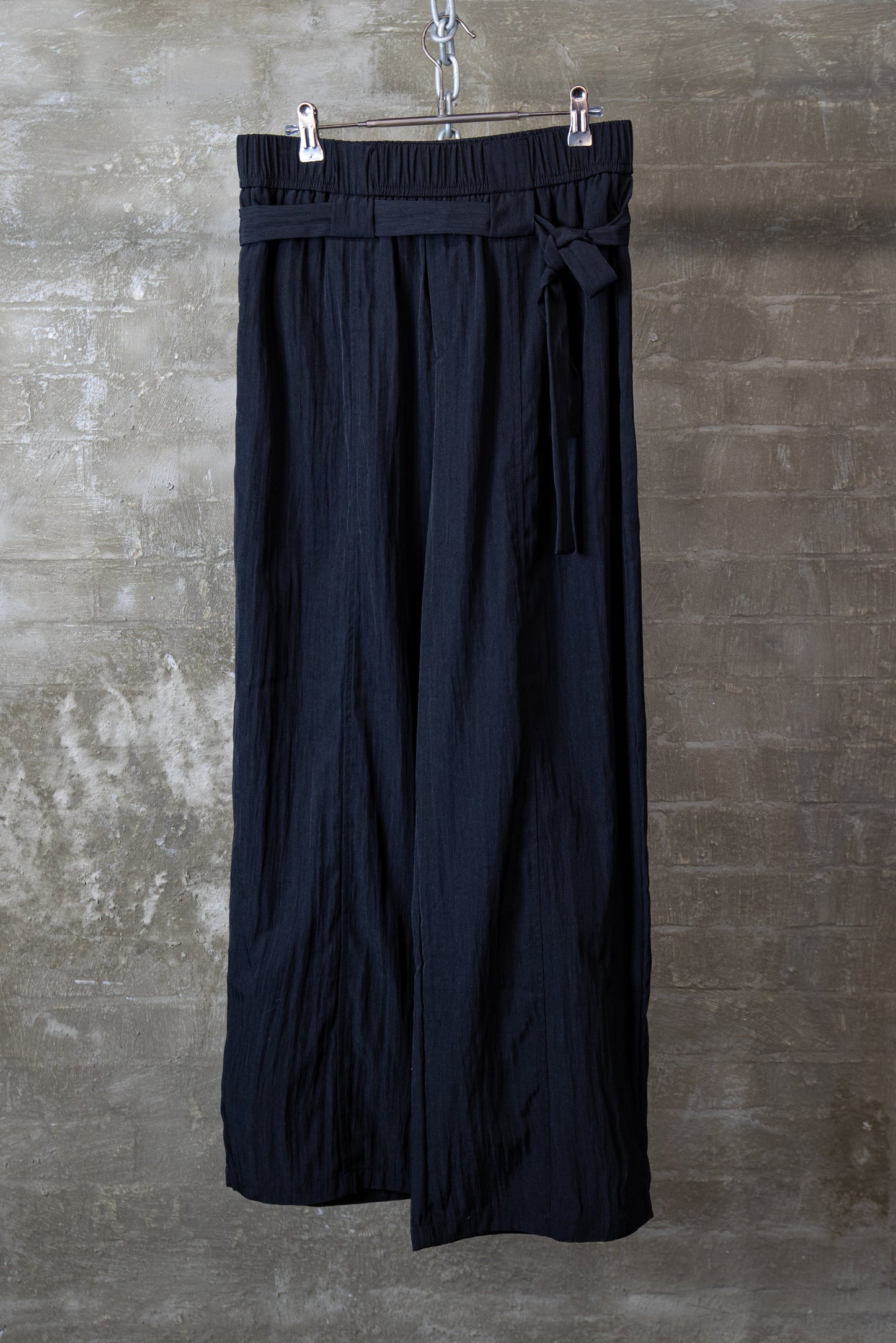ASYMMETRIC BELTED WIDE-LEG TROUSERS — BLACK