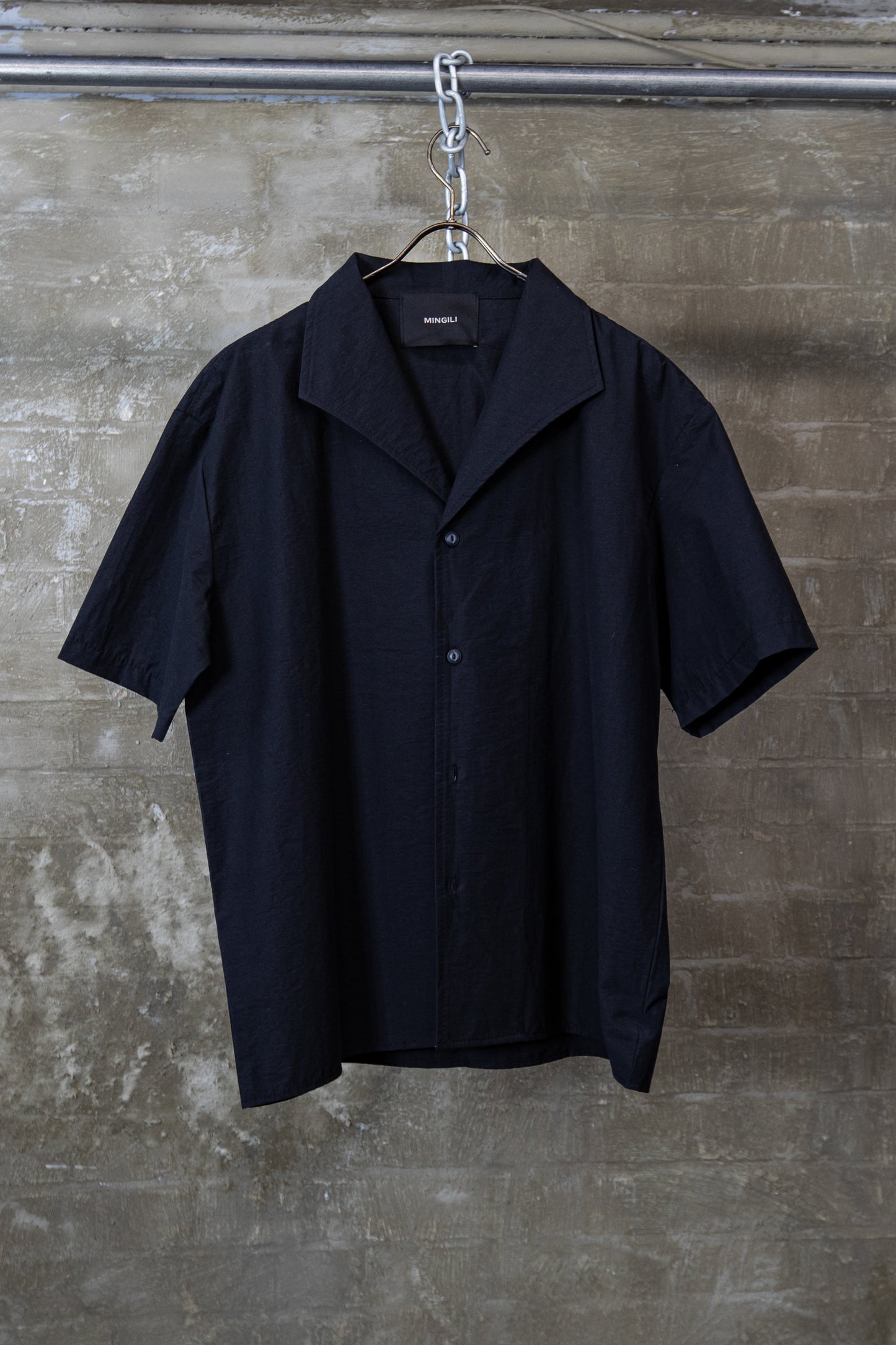 RELAXED OPEN-COLLAR SHIRT — BLACK