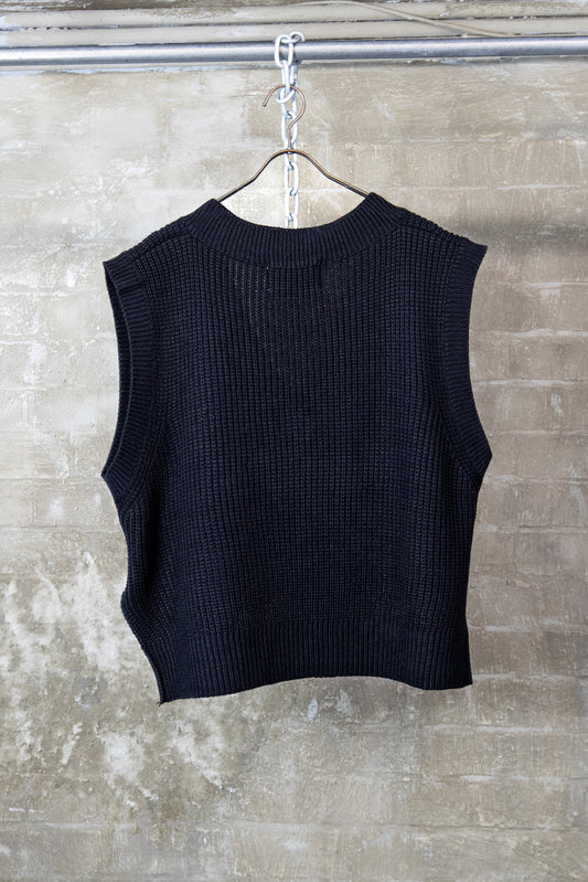 LAYERED KNIT VEST — BLACK