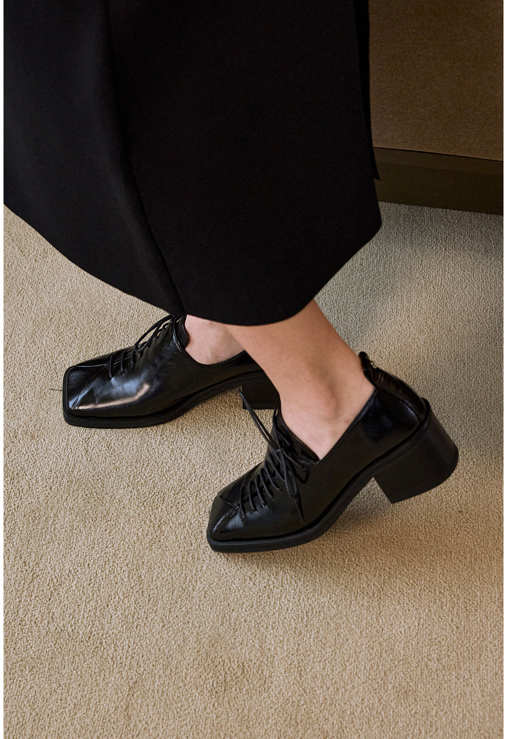 LONDON LOAFER HEEL BLACK
