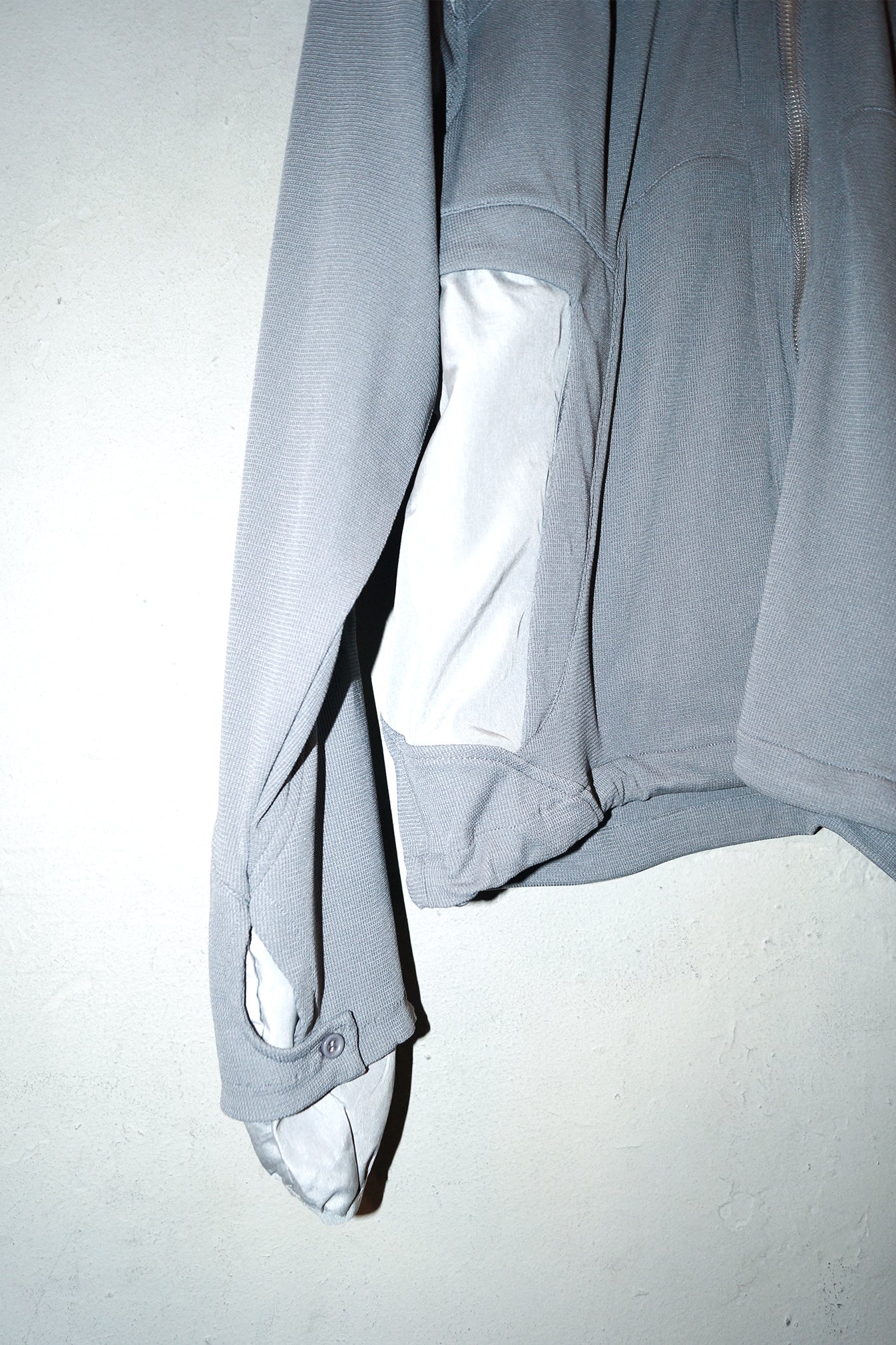 TECHNICAL CONTRAST-PANEL HALF-ZIP HOODIE
