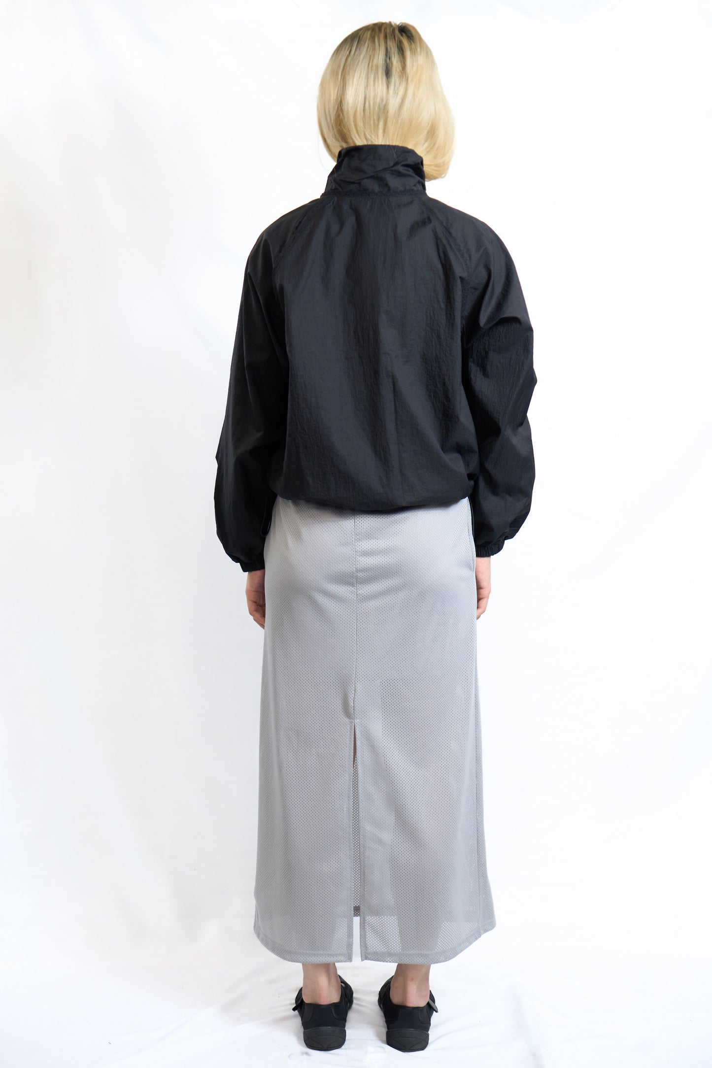 LACE TRIM ZIP-UP WINDBREAKER BLACK