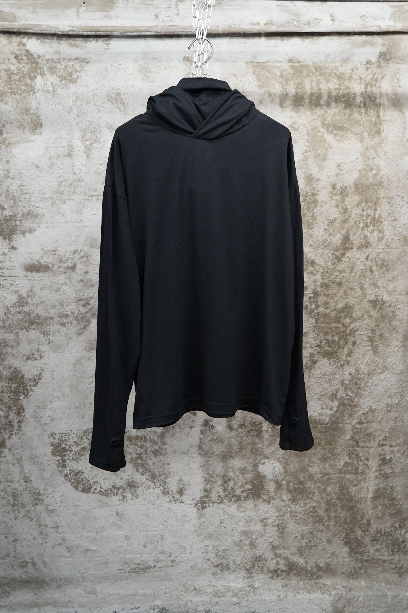 HIGH-NECK HOODED LONG SLEEVE - BLACK