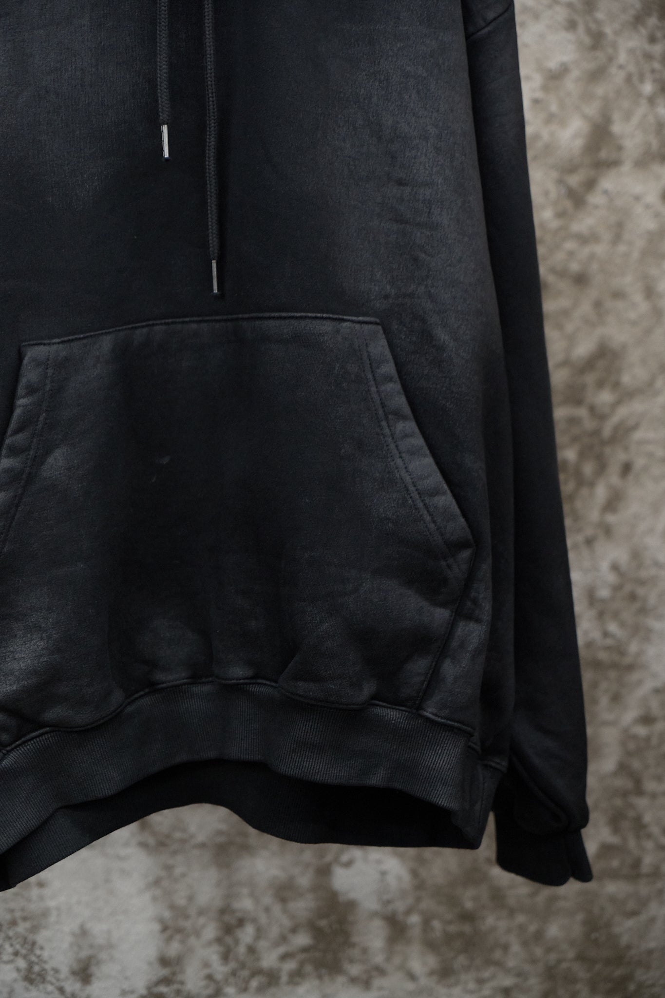 PAINTED DISTRESSED HEAVY HOODIE