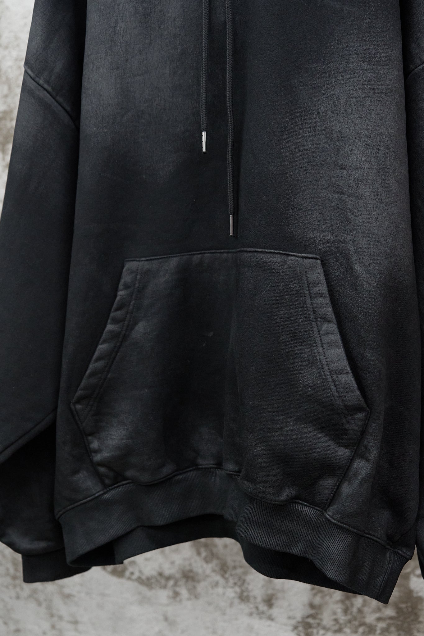 PAINTED DISTRESSED HEAVY HOODIE