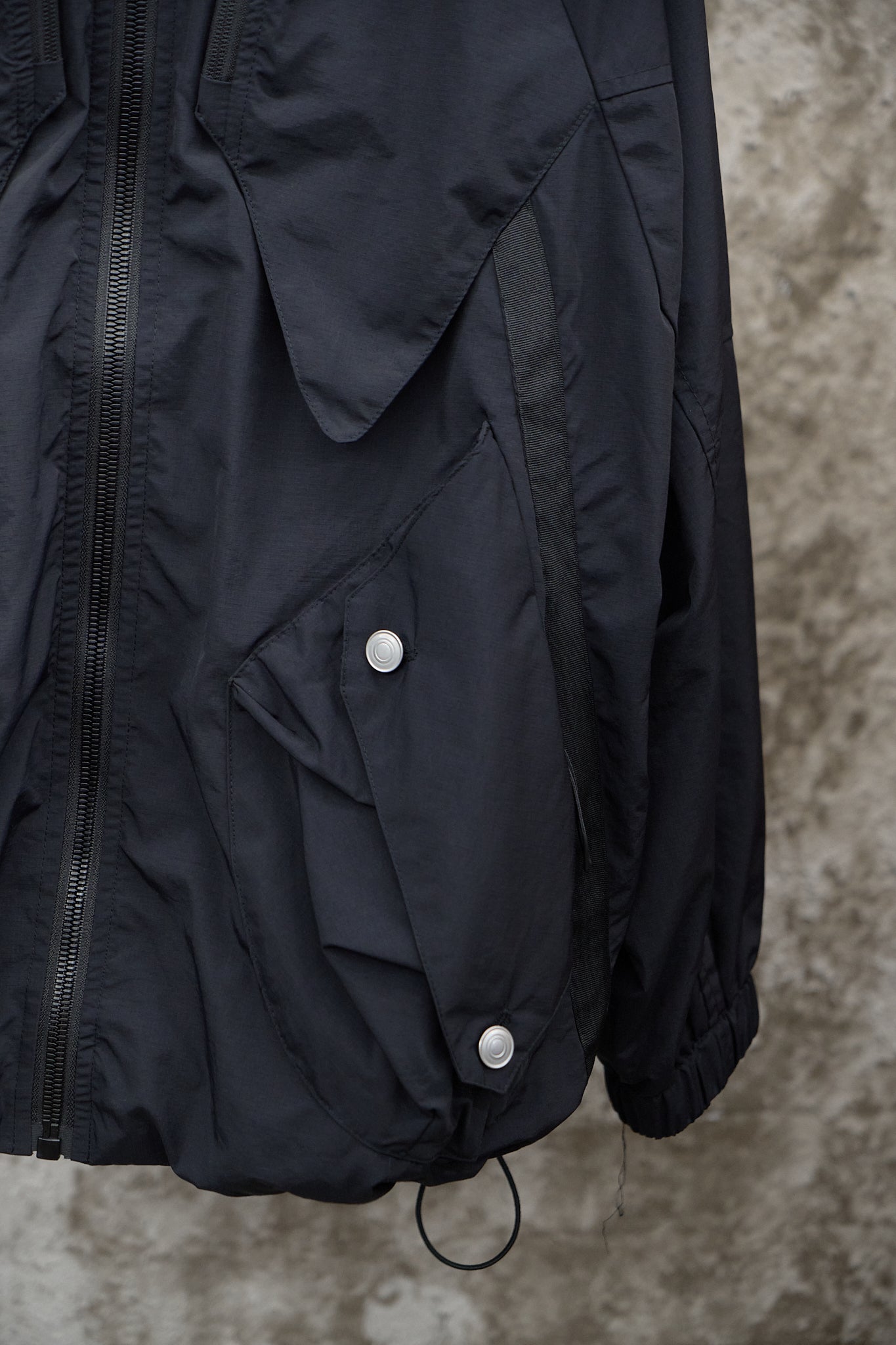 MULTI-POCKET WATERPROOF UTILITY JACKET