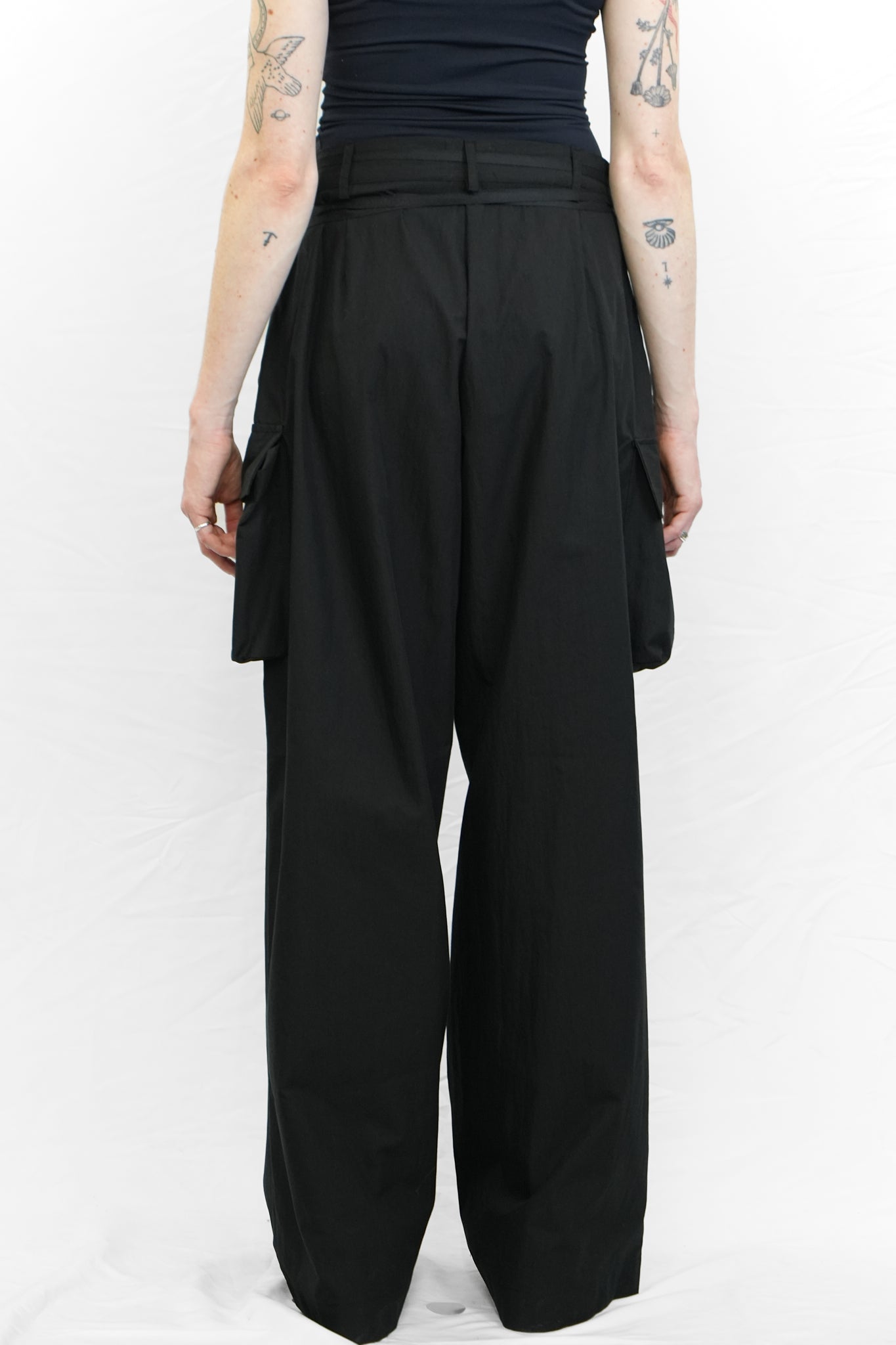BLACK WIDE CARGO TROUSERS