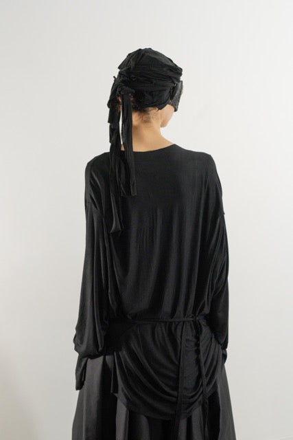 PLEATED LONG SLEEVE TOP BLACK