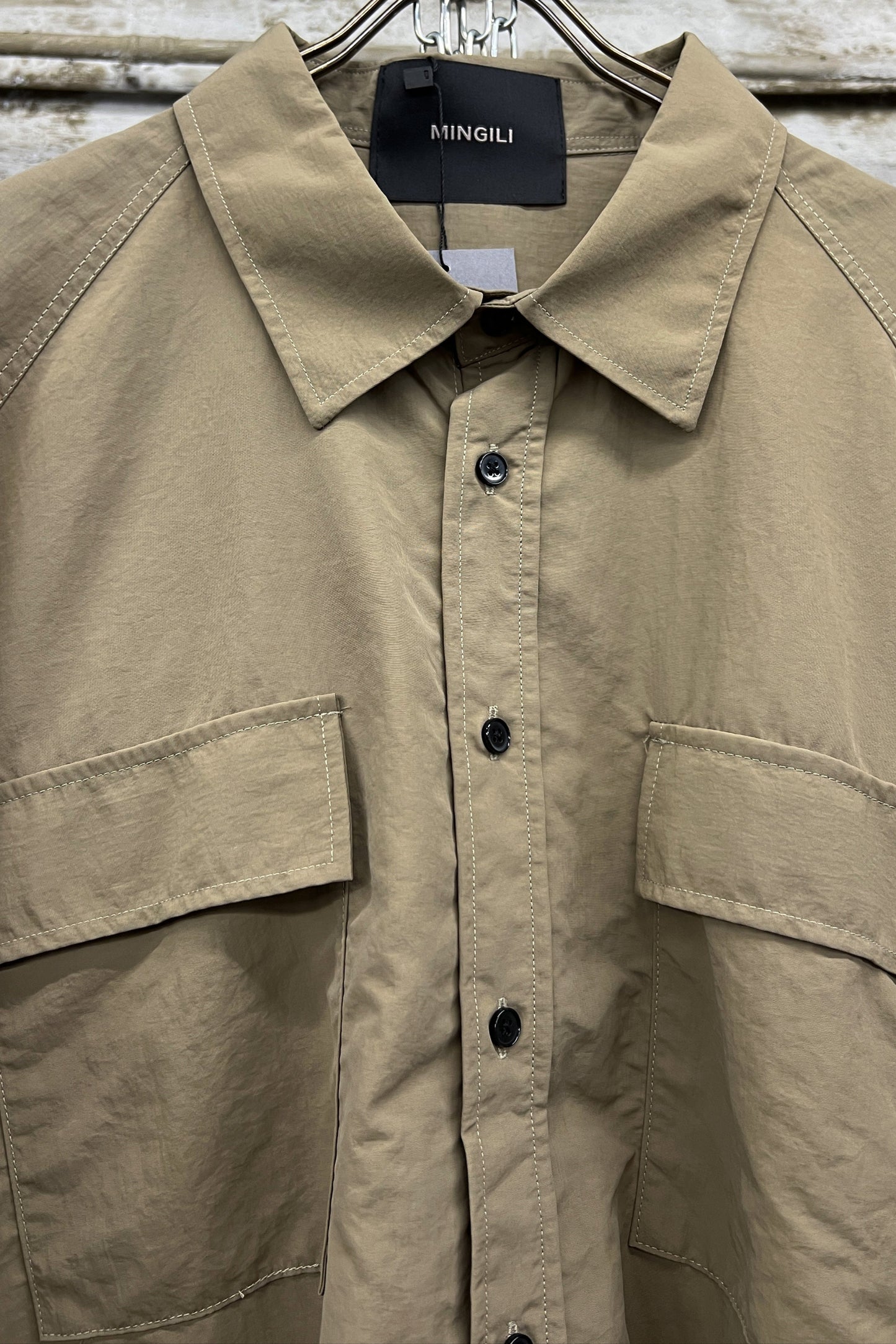 OVERSIZED UTILITY SHORT-SLEEVE SHIRT — CAMEL