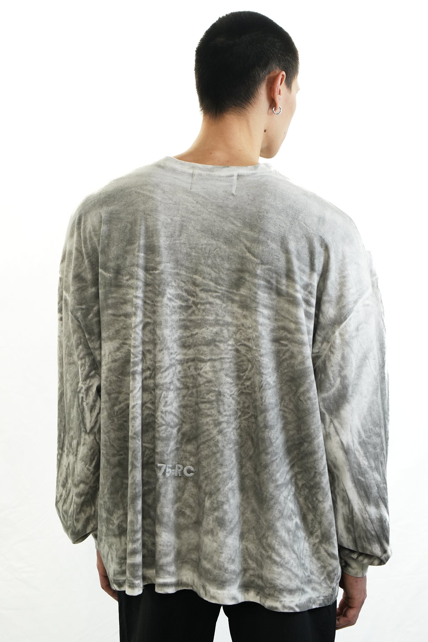 WASHED LONG SLEEVE T-SHIRT